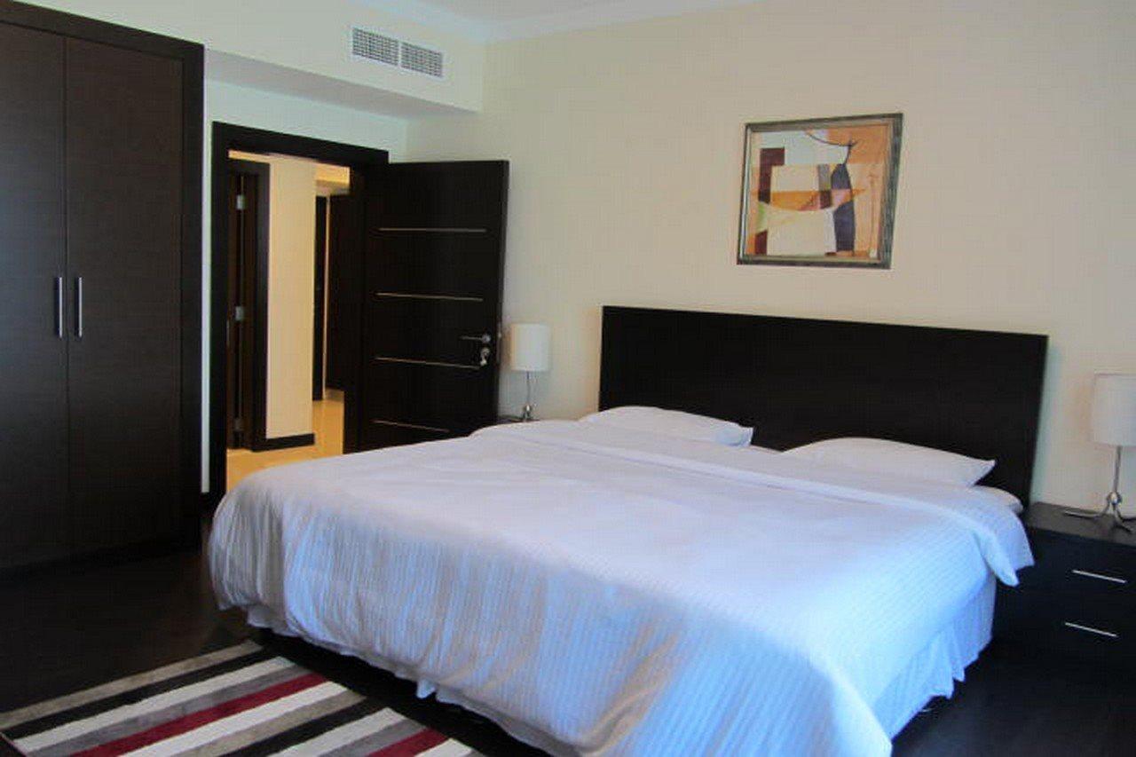 Tulip Hotel & Suites Манама Екстериор снимка